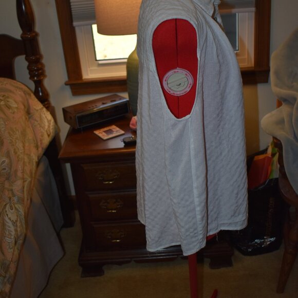 top - Picture 4 of 6